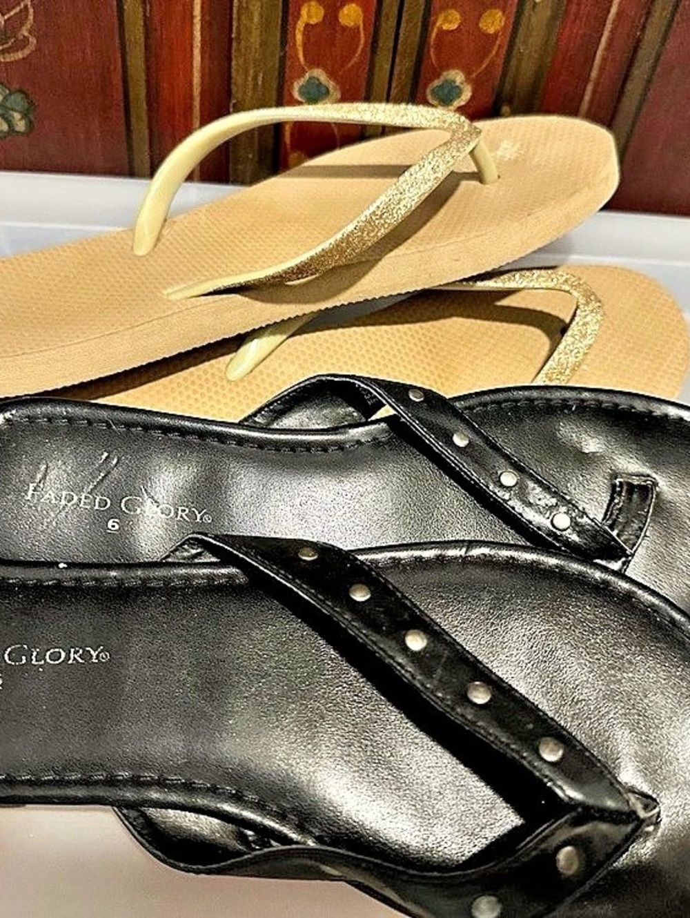 Faded Glory Women's Thong Sandals 2-Pair Lot in Black & Gold